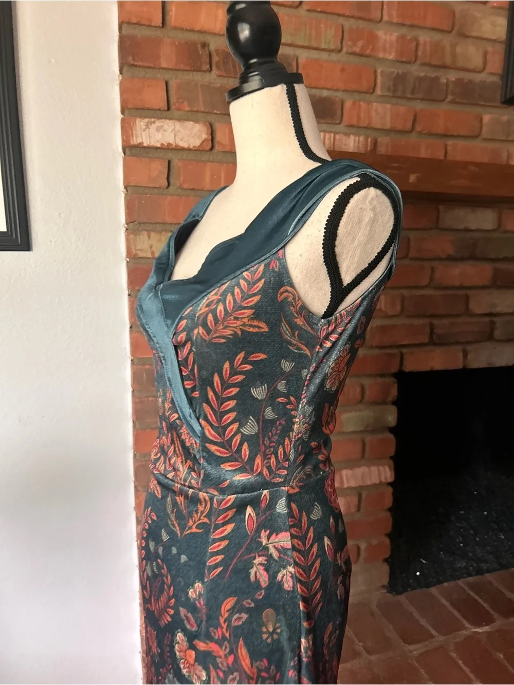 Averie Halley Off Shoulder Velvet Midi Dress in Flowery Print Cobalt Blue Sz L - Picture 6 of 11